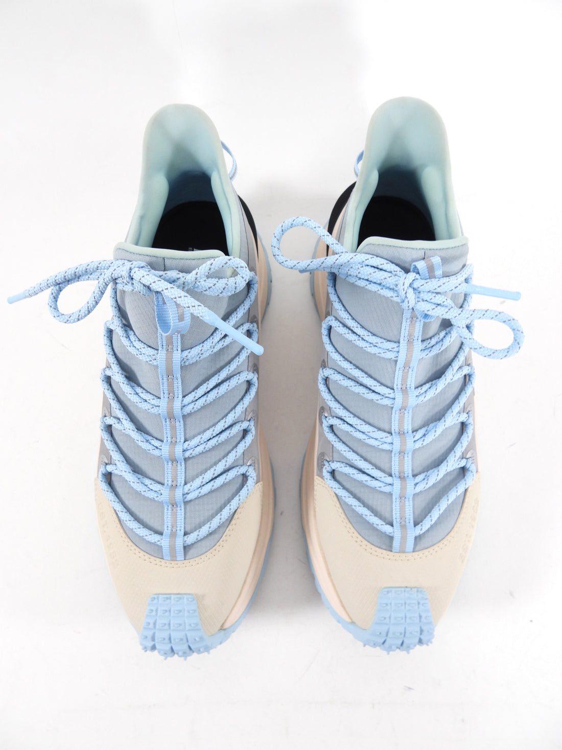 Moncler Off-White and Blue Trailgrip Lite 2  Sneakers - EU40