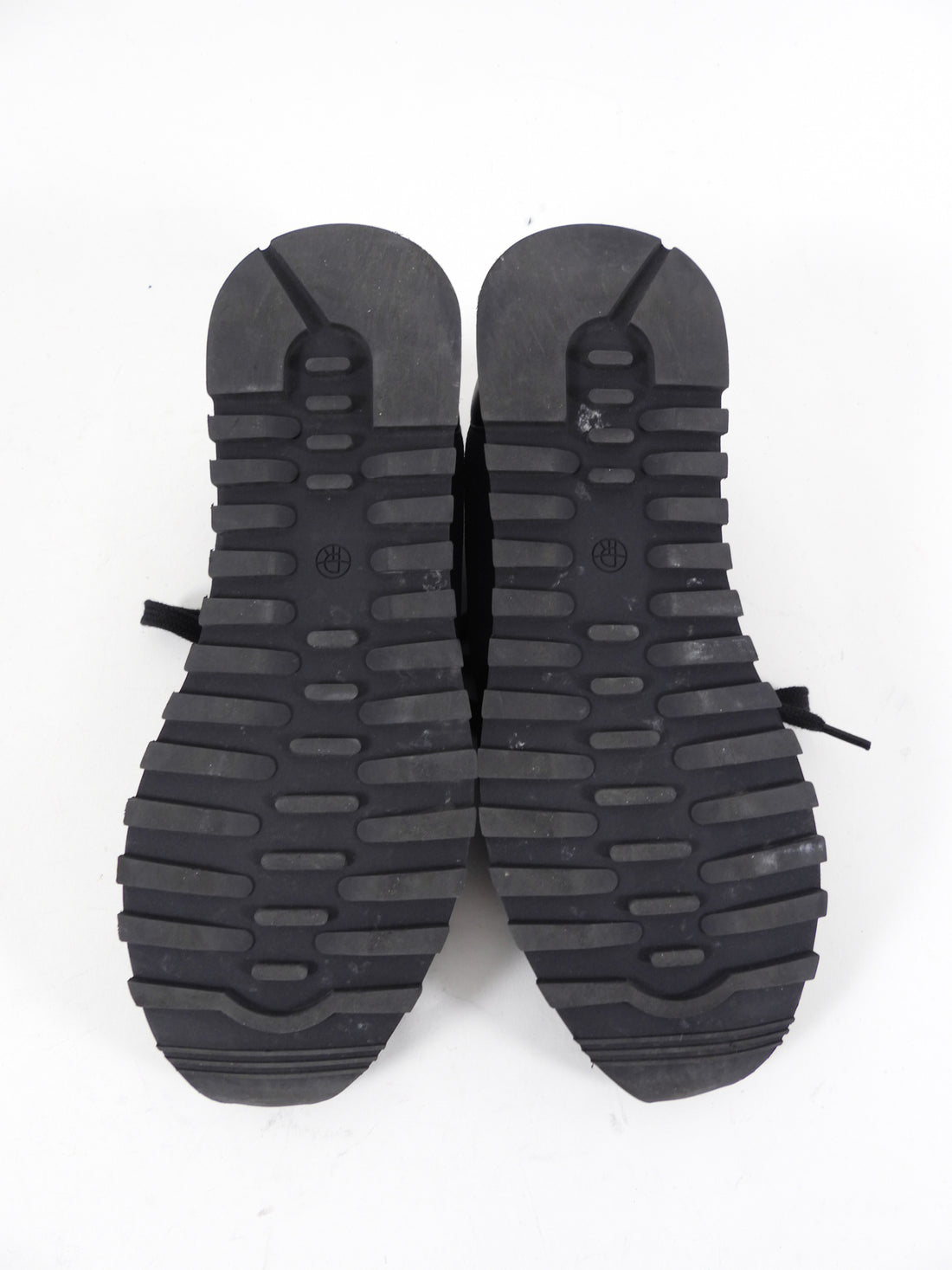 The Row Black and White Owen Sneakers - 37