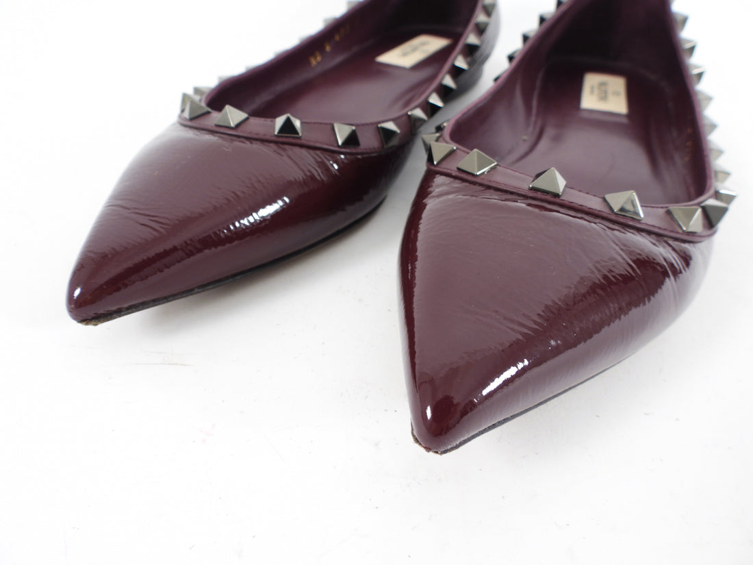 Valentino Garavani Burgundy Patent Leather Rockstud Pointed Flats - 39.5