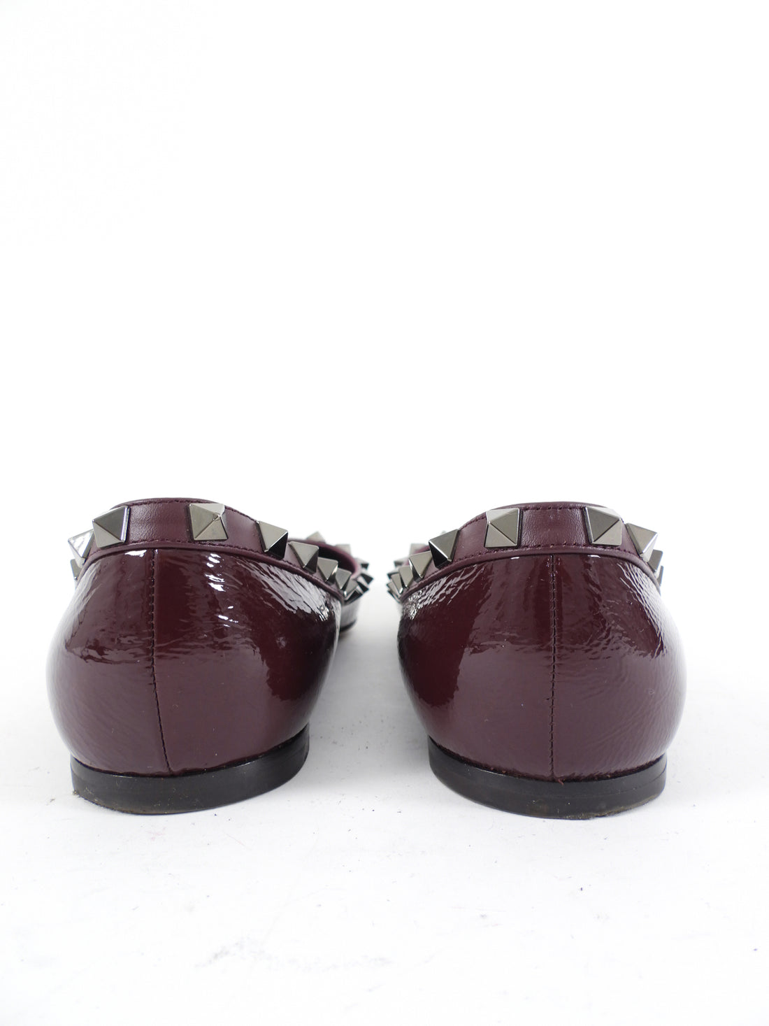 Valentino Garavani Burgundy Patent Leather Rockstud Pointed Flats - 39.5