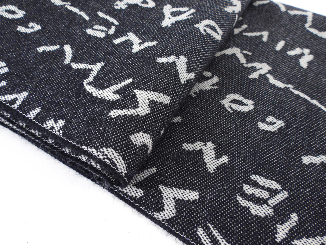 Vivienne Westwood Black and Ivory Long Wool Scarf