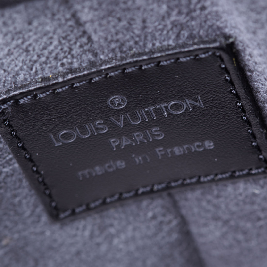 Louis Vuitton Black Epi Demi Lune Pochette Leather ref.980011 - Joli Closet