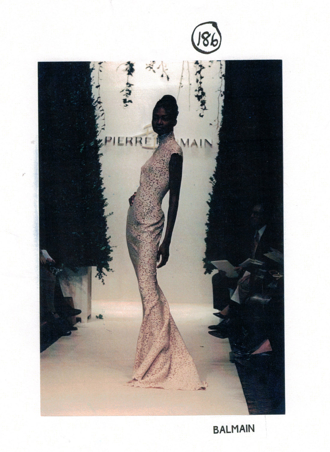 Pierre Balmain by Oscar de la Renta Haute Couture Ivory Lace Gown