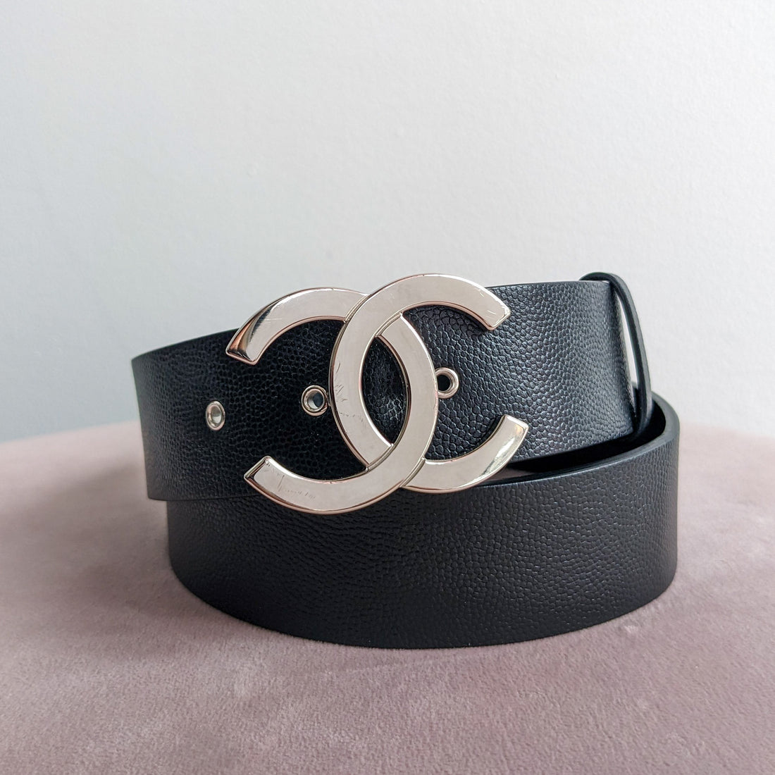 Chanel Black Leather CC Logo Belt - 75 / 30 – I MISS YOU VINTAGE