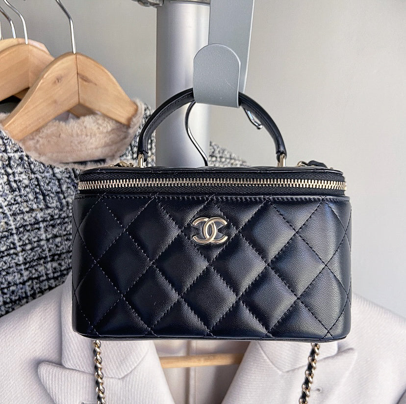 Chanel Bags  Case Crossbody 21C Small Vanity With Classic Chain Quilted  Blac Black One Size New  Tradesy  Chanel shoulder bag Bags Chanel  bag