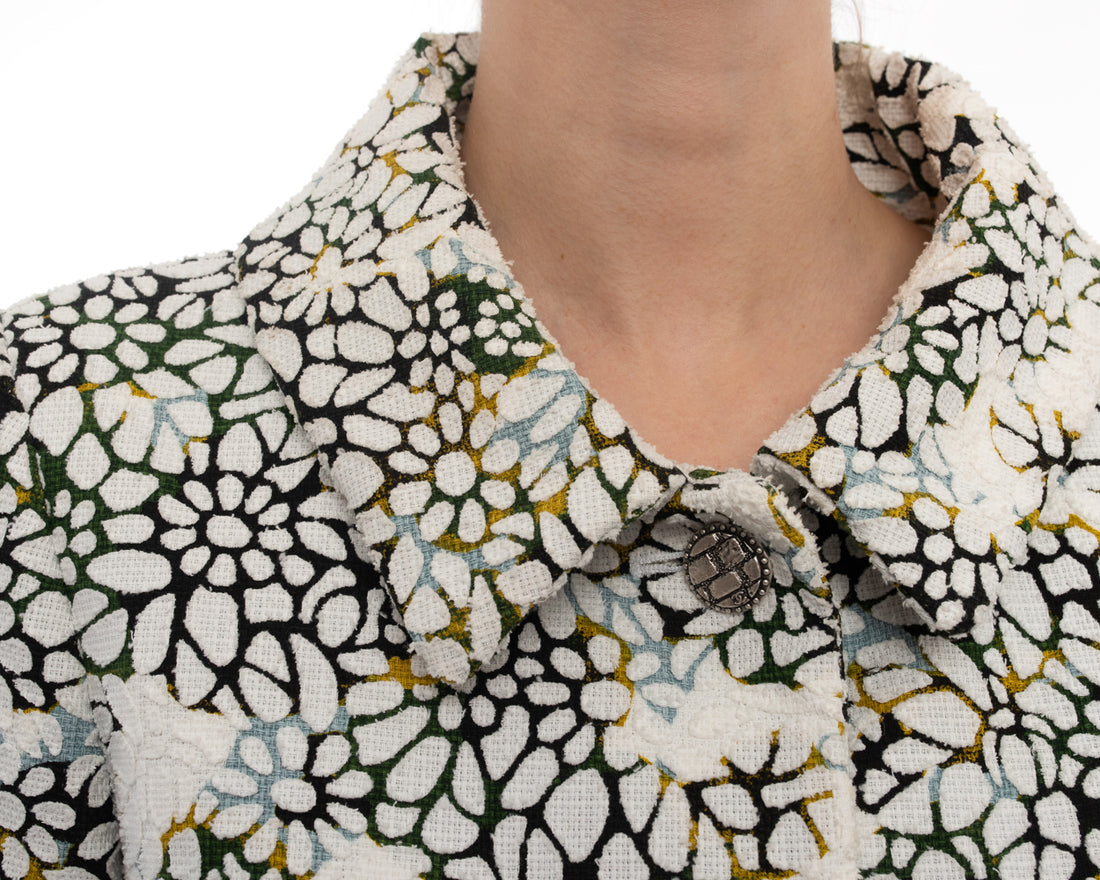 Chanel 2015 Spring Runway White Floral Pattern Jacket - 38