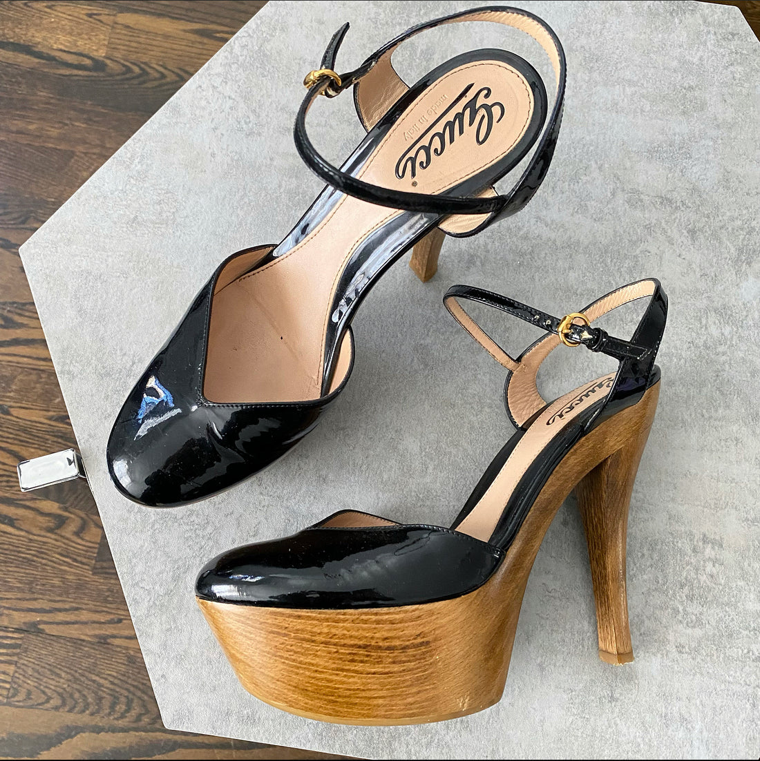 YVES SAINT LAURENT antique gold patent leather heels – Loop Generation