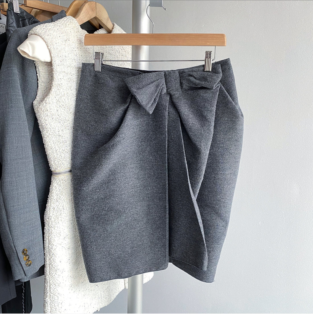 Lanvin Fall 2014 Grey Wrap Bow Detail Skirt - FR38 / 6