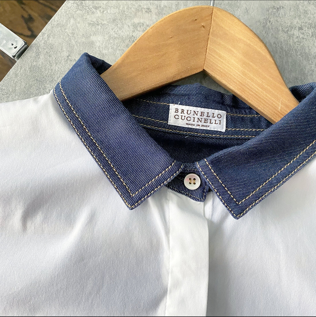 Brunello Cucinelli White Cotton Shirt with Denim Collar