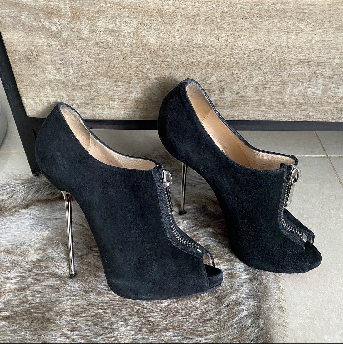 Christian Louboutin Black Suede Platform Heels Size 4/34.5 - Yoogi's Closet