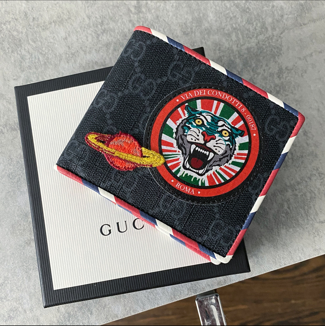 Gucci Supreme Black Bifold Wallet with Tiger Head and Saturn