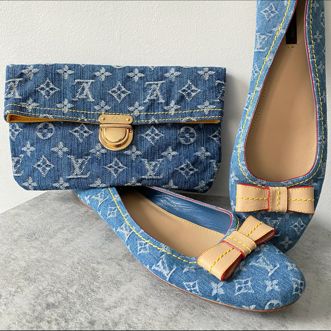 Louis Vuitton denim sandals, Women's Fashion, Footwear, Flats