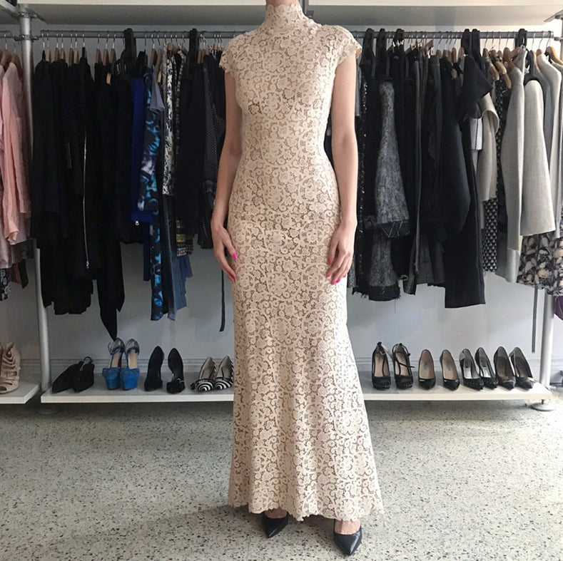Pierre Balmain by Oscar de la Renta Haute Couture Ivory Lace Gown I MISS YOU VINTAGE Pierre Balmain by Oscar de la Renta Haute Couture Ivory Lace Gown I MISS YOU VINTAGE