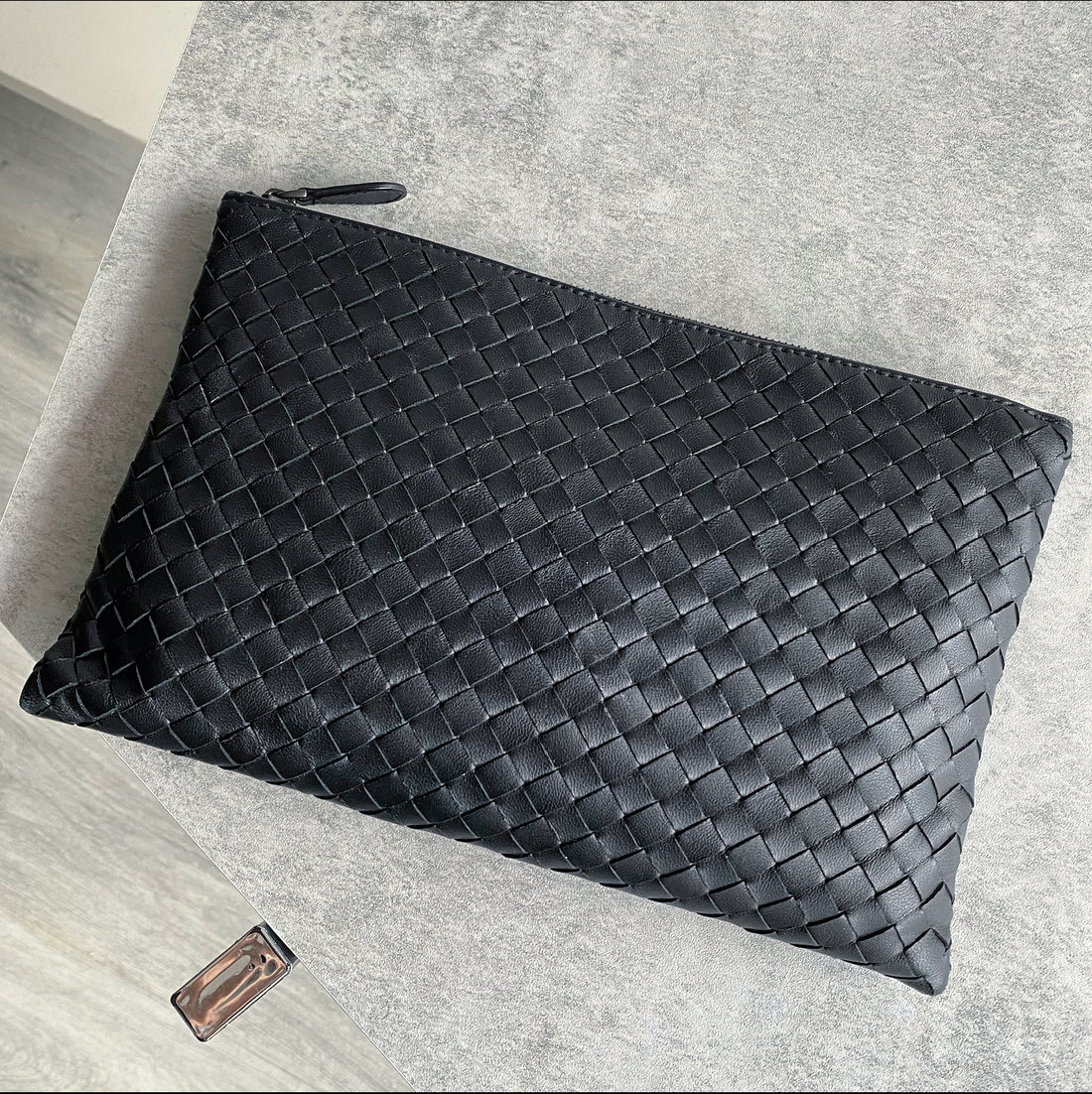 Pouch leather mini bag Bottega Veneta Black in Leather - 35840878