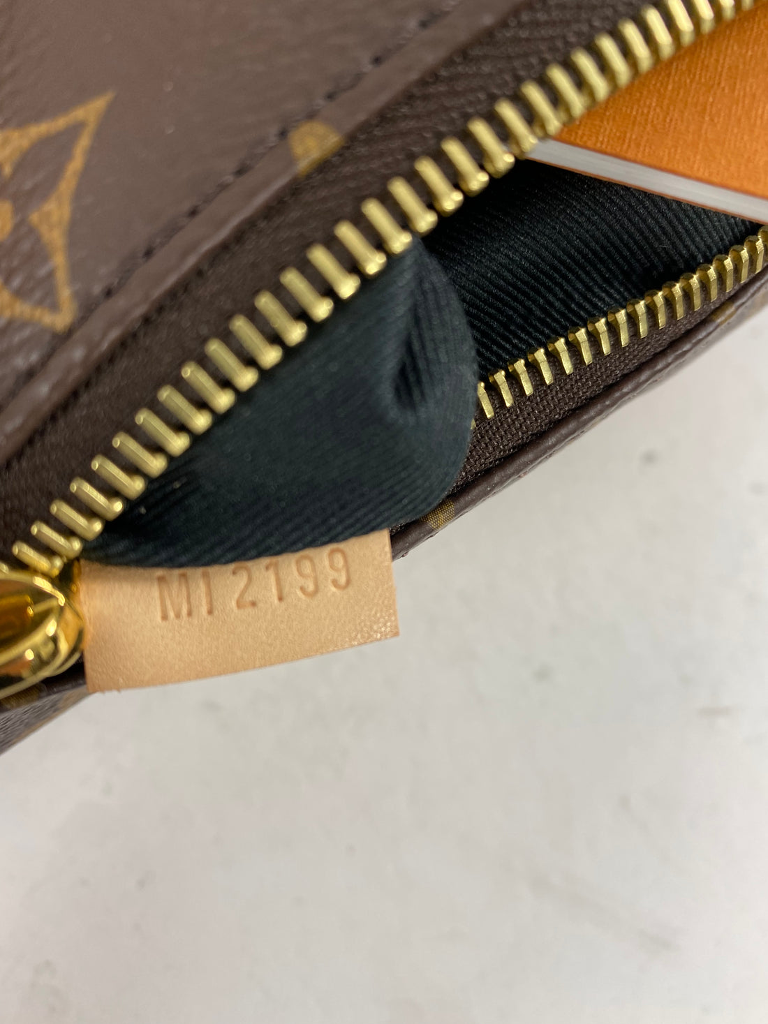 Louis Vuitton M40108 Boss Fall Monogram PVC Bum Bag H15 x W16 x D2.5cm Brown