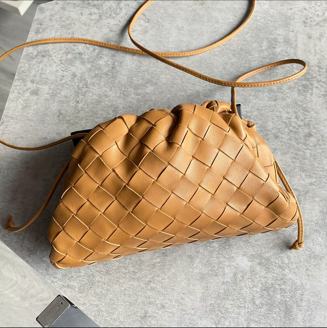 Bottega mini pouch caramel Clearance