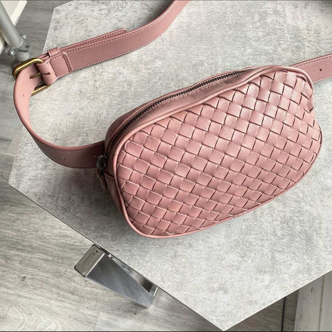 Bottega Veneta Mauve Intrecciato Leather Belt Bag