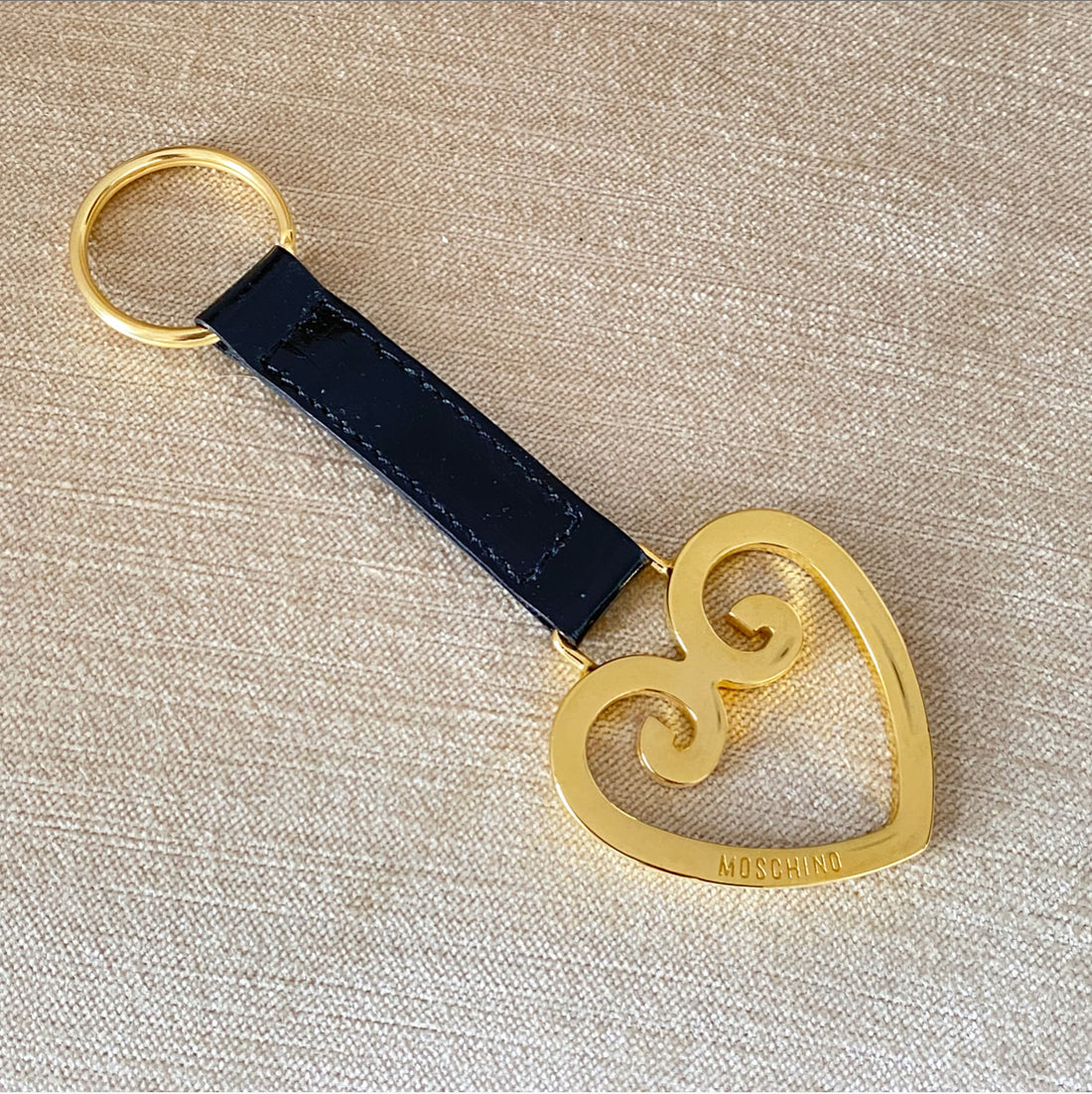 Moschino Vintage 1990’s Heart Shaped Key Ring Holder