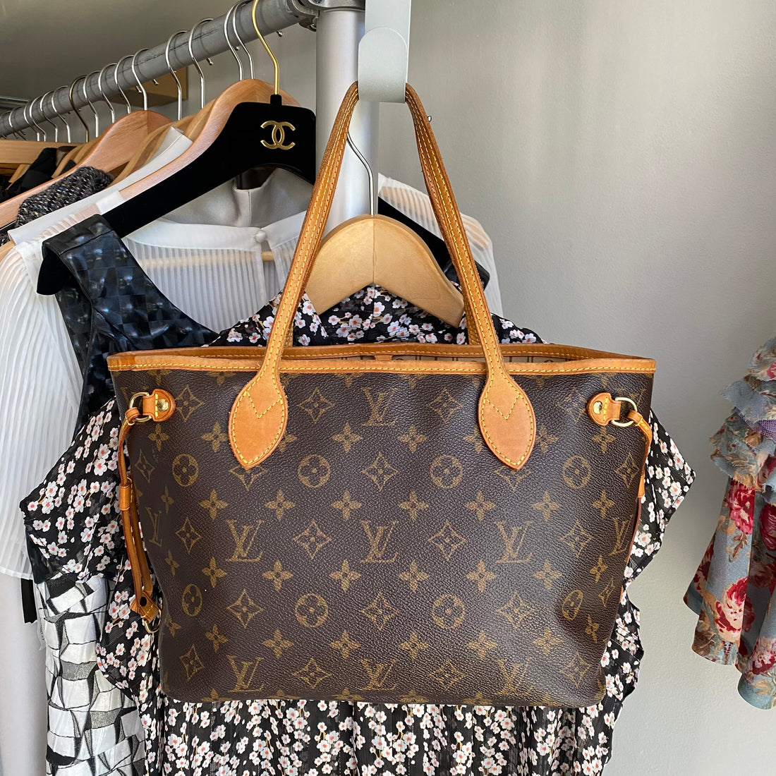 Louis Vuitton Monogram Canvas Neverfull PM Tote Bag – I MISS YOU