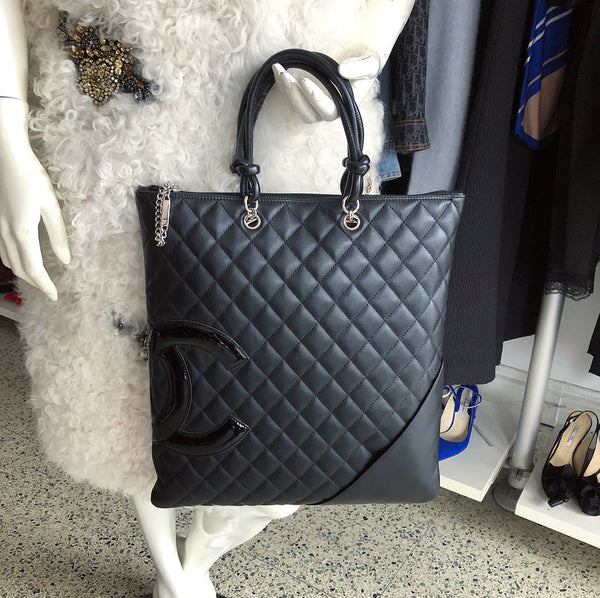 Chanel 2005 Black Quilted Ligne Cambon CC Small Tote Bag