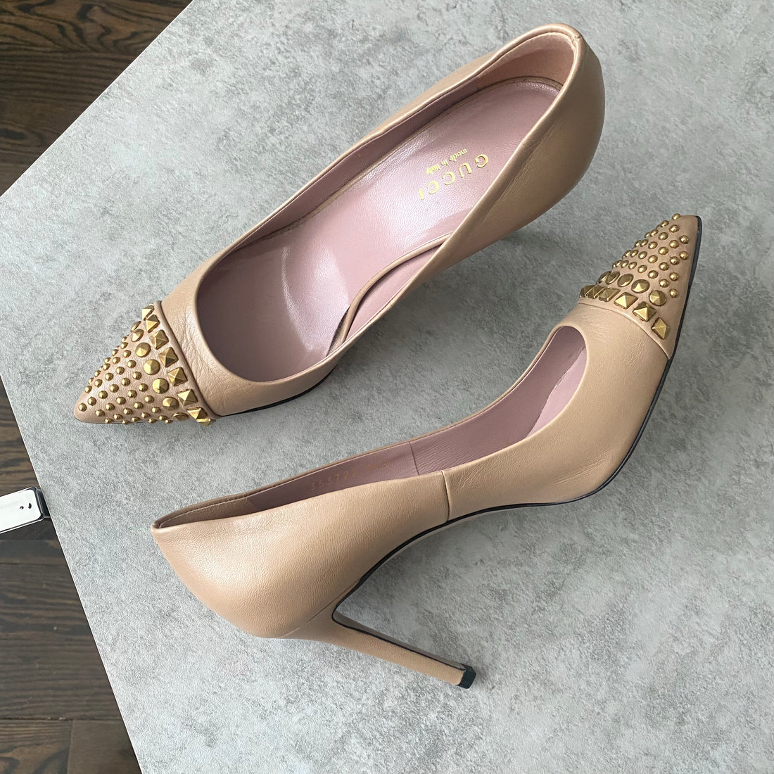 Gucci Beige Studded Leather Pumps - 37