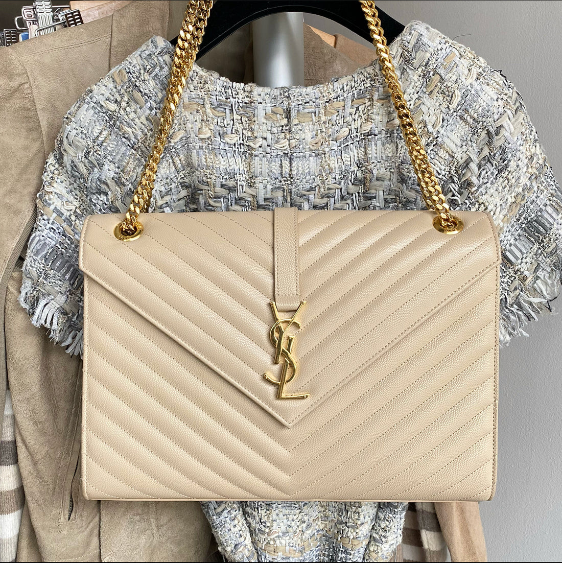 Saint Laurent Beige Chevron Large Envelope Chain Flap Bag – I MISS