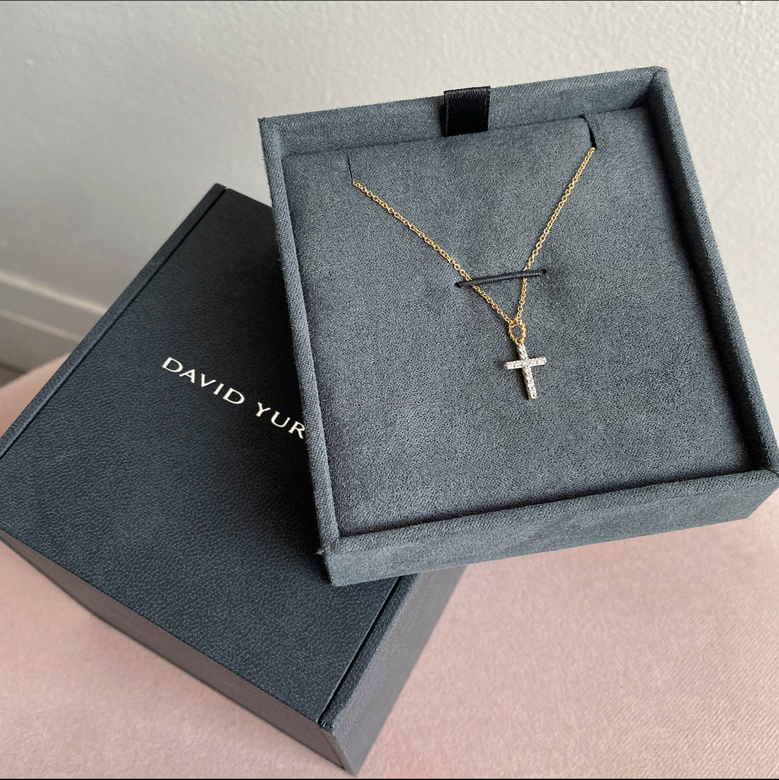 David Yurman 18k Yellow Gold Petite Diamond Cross Necklace