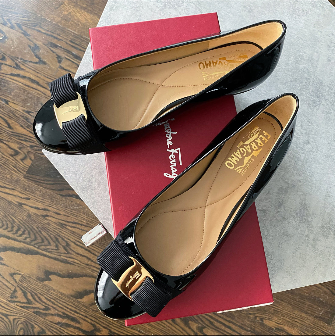 Ferragamo Vera Black Patent Flat Shoes - 8C