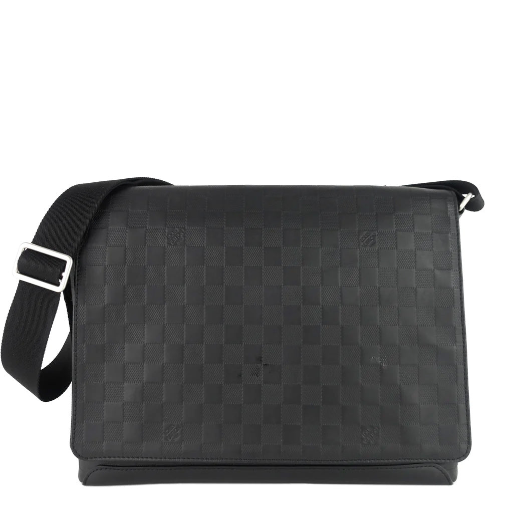 Louis Vuitton Damier Infini Embossed Leather District MM Messenger