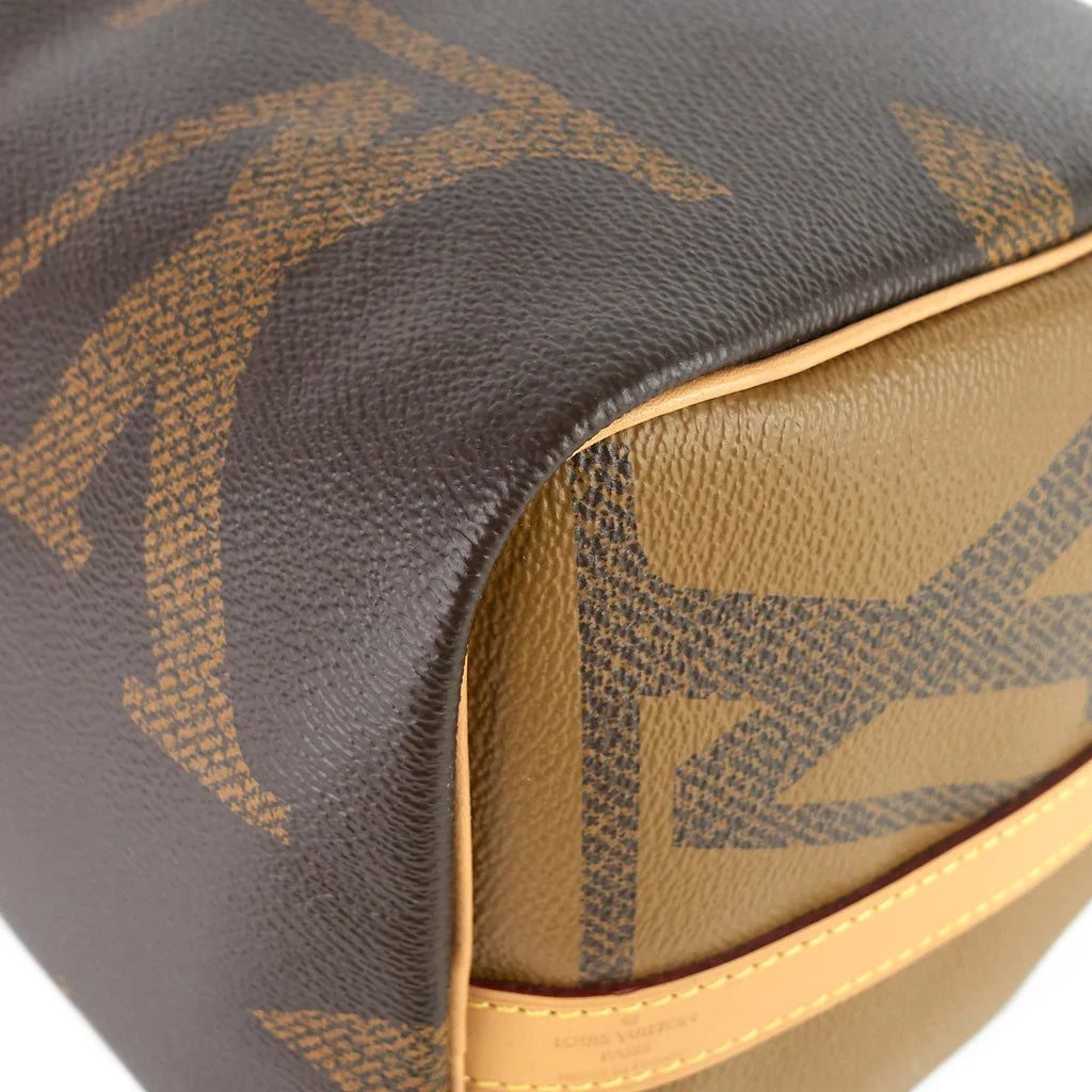 Louis Vuitton Giant Reverse Monogram Canvas Speedy Bandouliere 30 Bag – I  MISS YOU VINTAGE