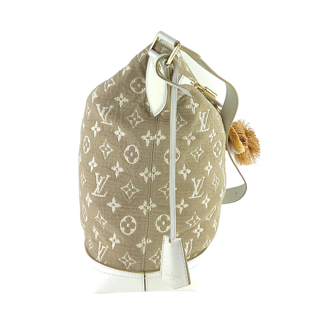 Louis Vuitton, Bags, Sabbia Cabas Mm Blanc 21 Cruise Collection