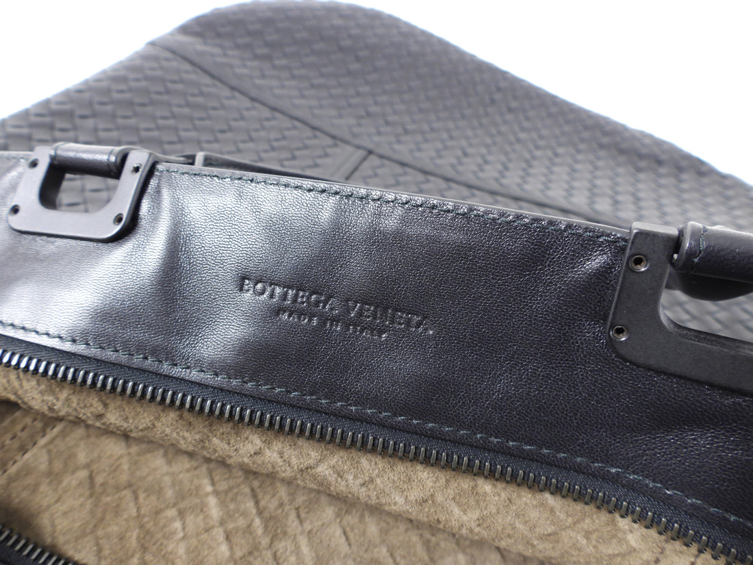 Bottega Veneta INTRECCIATO Tote Bag Size Medium Black 608595 Leather–  GALLERY RARE Global Online Store