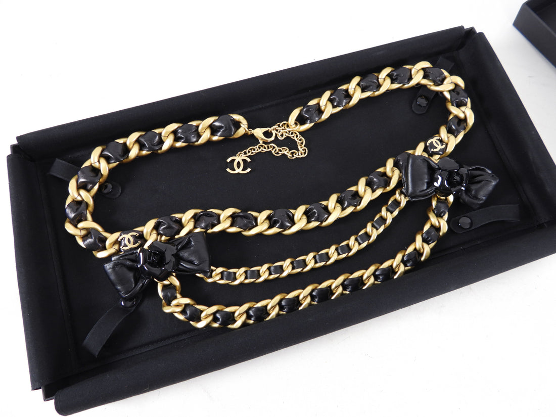 Chanel 20A Runway Chain and Lambskin Bow Belt