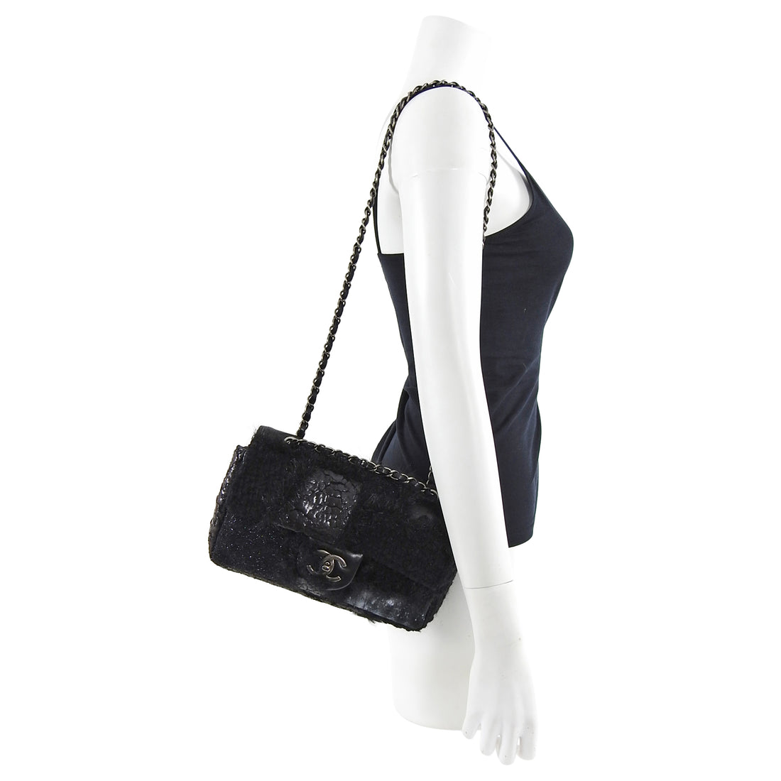 Chanel 1991-1994 Black Caviar Small Flap Shoulder Bag – AMORE