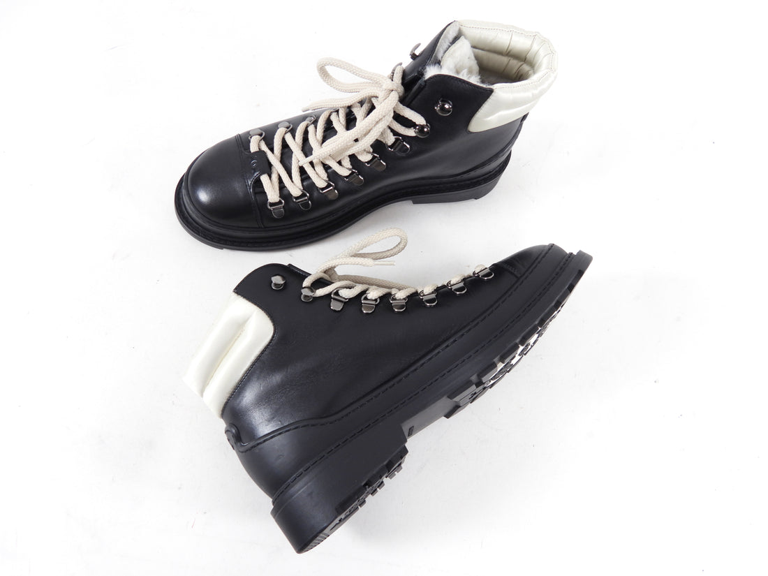 Chanel Black Leather Lace Up Winter Mountain Ankle Boots - 38.5 / 8