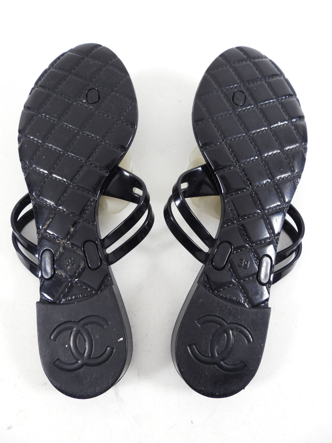Chanel Black and White Camelia Jelly Flip Flops - 39 (USA 8) – I MISS YOU  VINTAGE