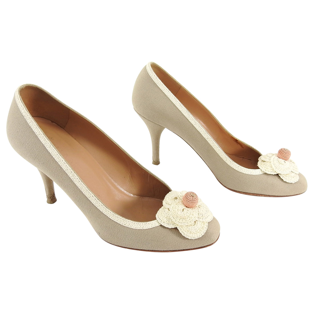 Chanel Linen Canvas Pumps With Raffia CC Flower Detail - 7.5