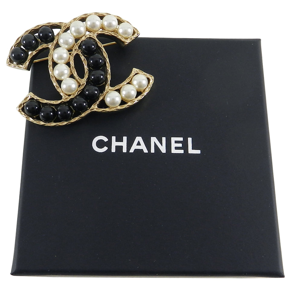 Chanel 16B Pearl and Black Bead Gold CC Brooch Pin