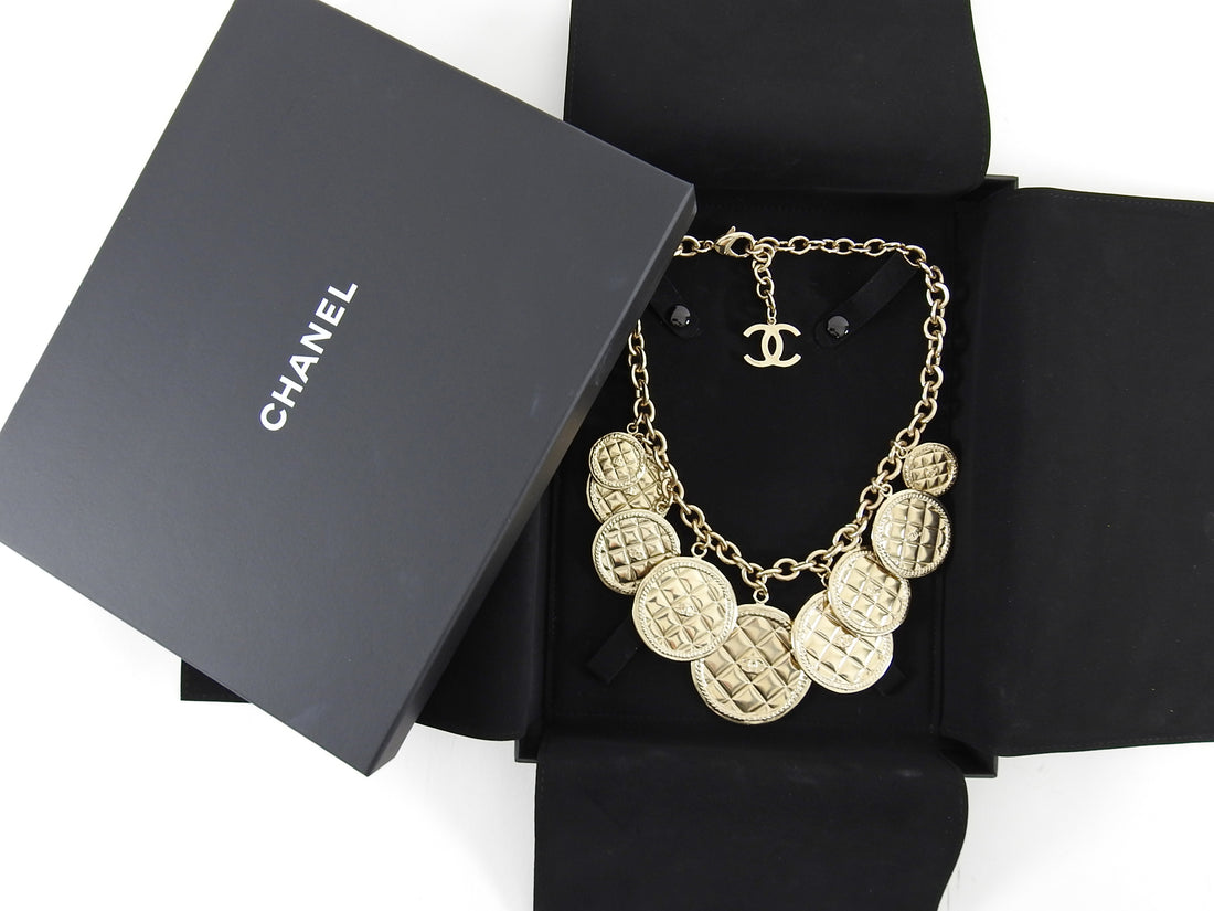Chanel 2015 Fall Runway Gold Coin Charm Necklace – I MISS YOU VINTAGE