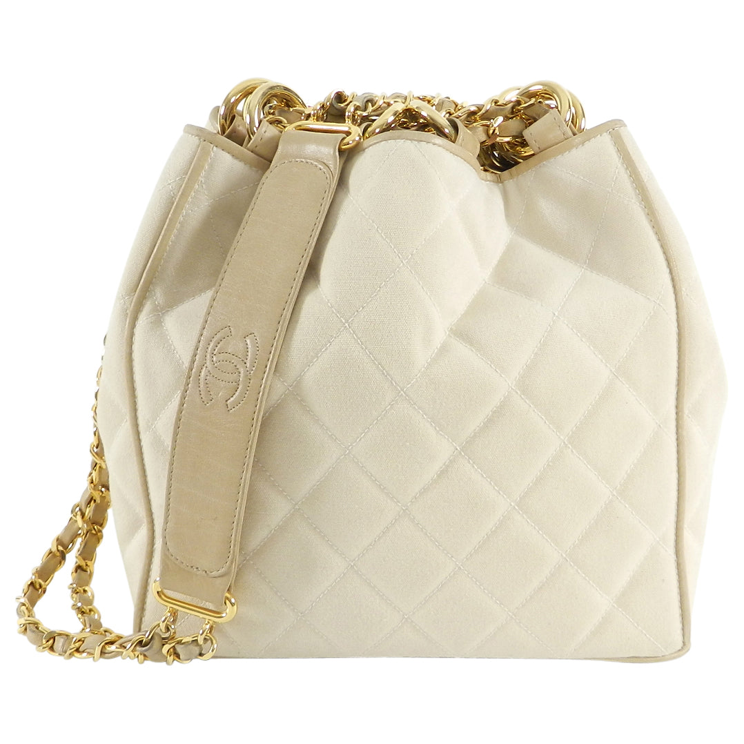 Chanel Vintage 1989 Ivory Fabric Chain Drawstring Quilt Bucket Bag