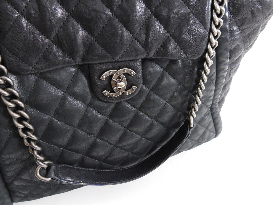 Chanel, quilted black Chanel leather sling bag transparent background PNG  clipart
