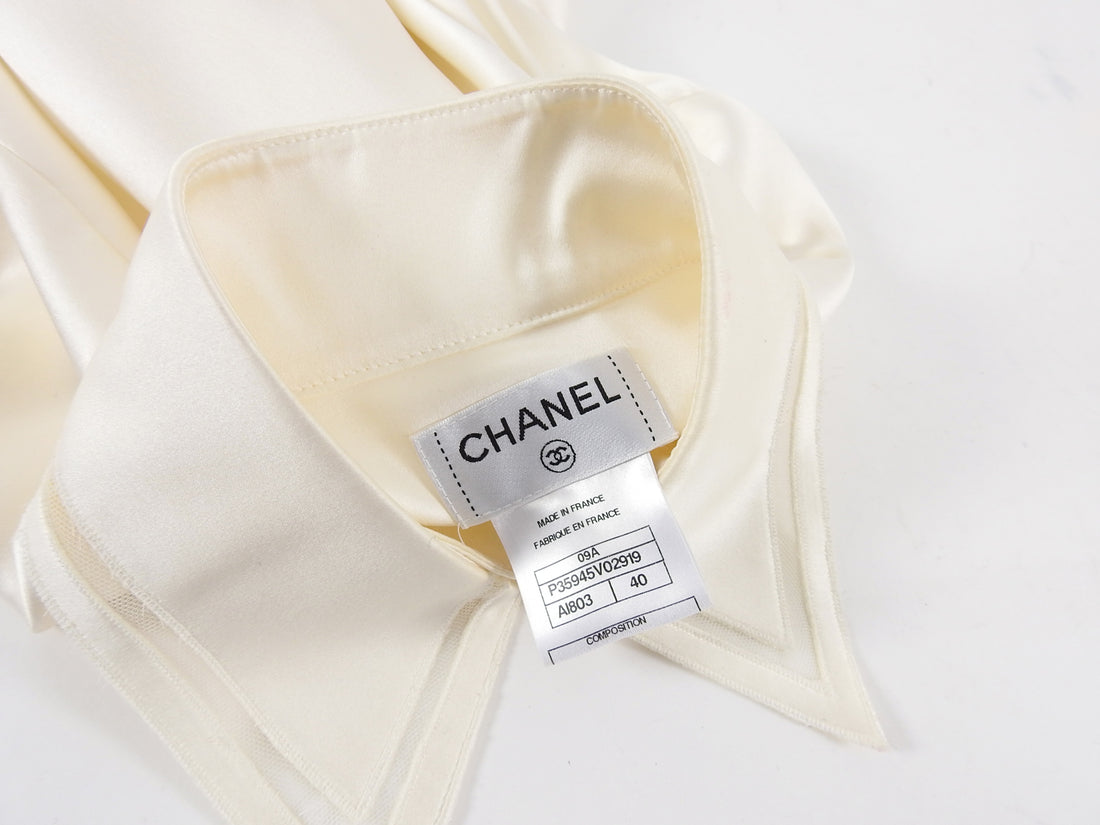 Chanel Pre-fall 2009 Moscow Ivory Silk Bow Blouse - FR40 / 6 / 8