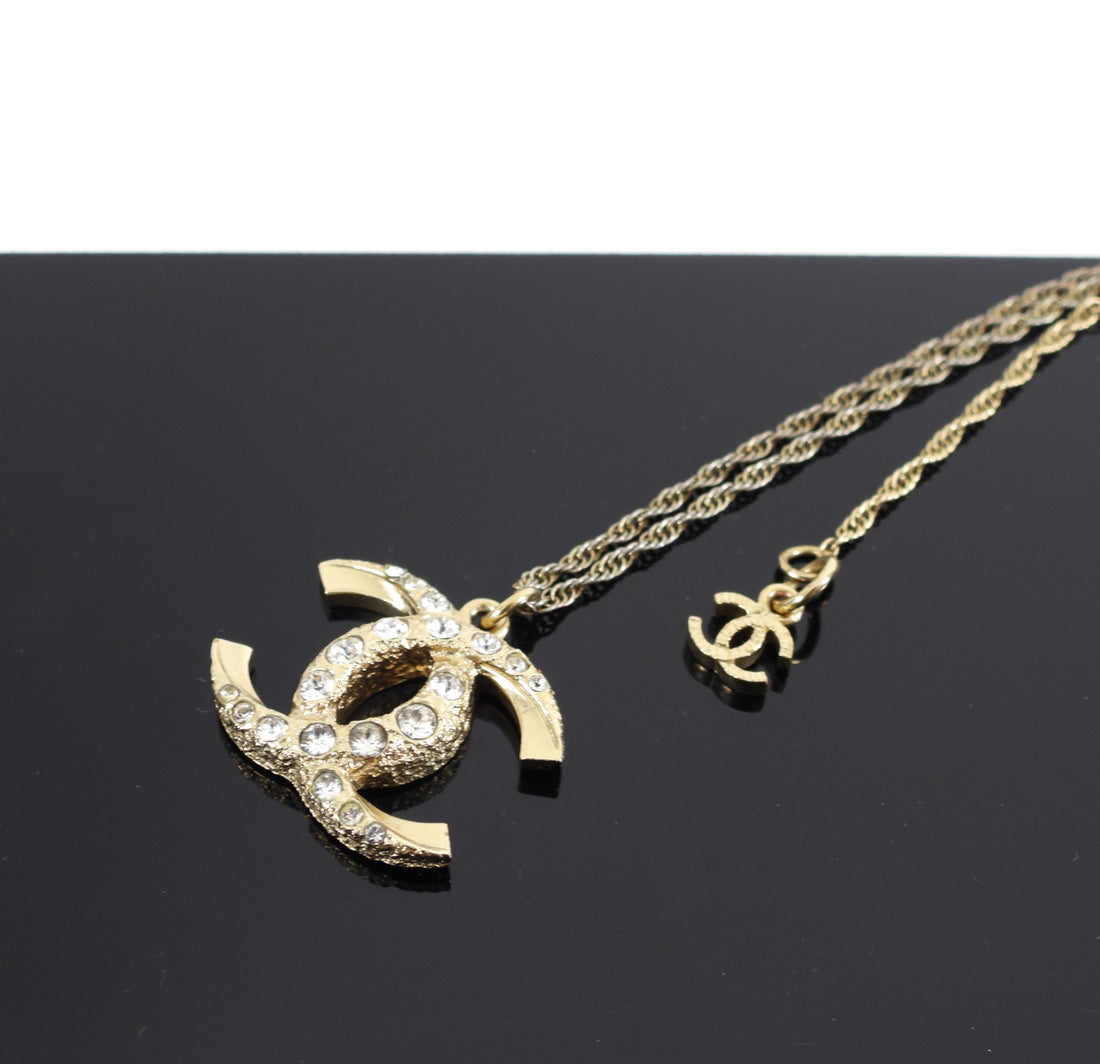 Chanel Authenticated Crystal Gold Necklace
