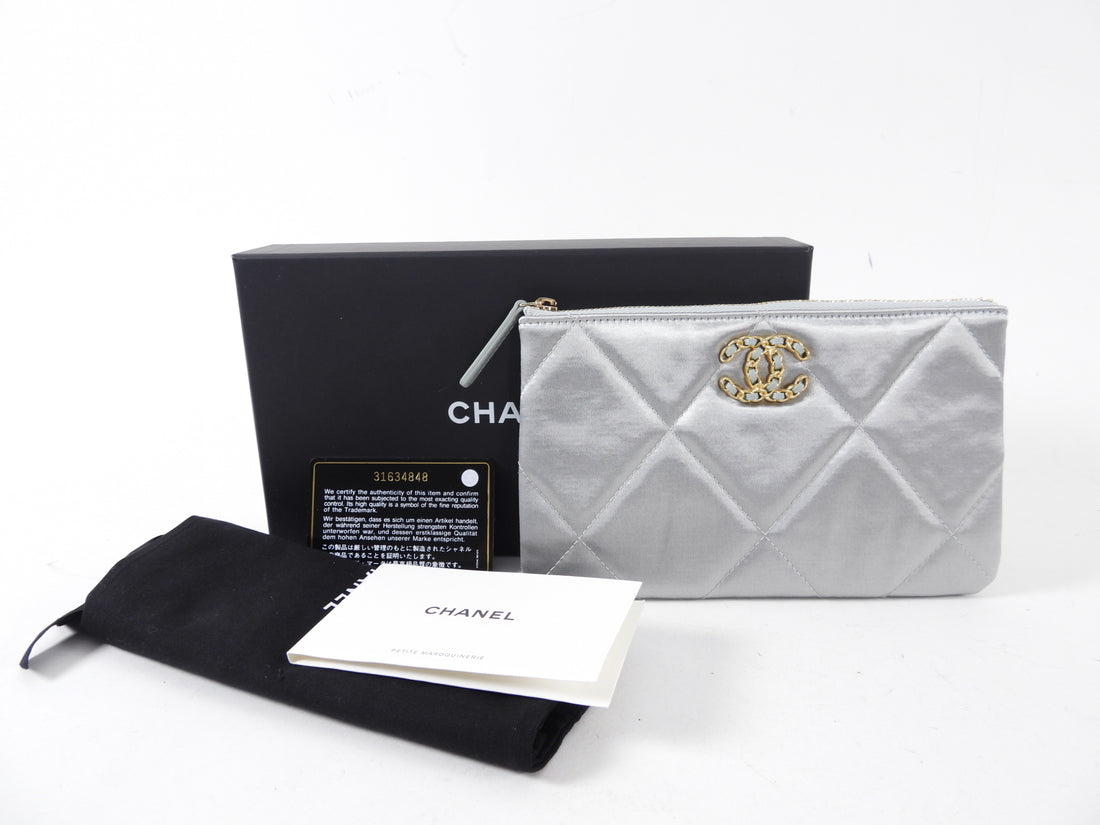 Chanel 19 O Case Small Light Grey Satin - Touched Vintage