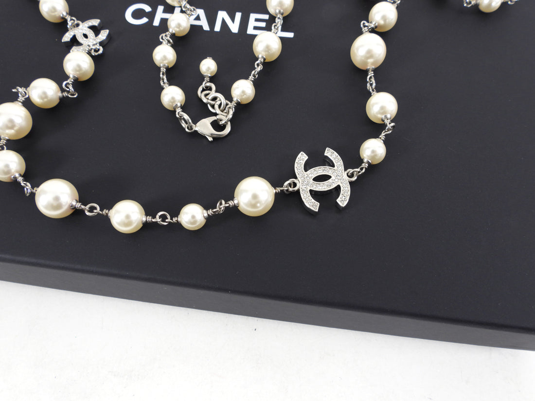 chanel 22 pearl necklace