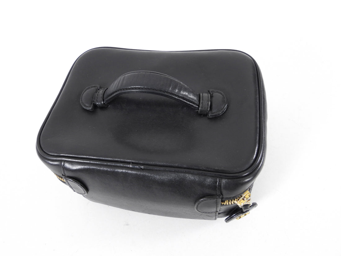 Pre-Owned Vintage Chanel Vanity Black Patent Leather Cosmetic Hand