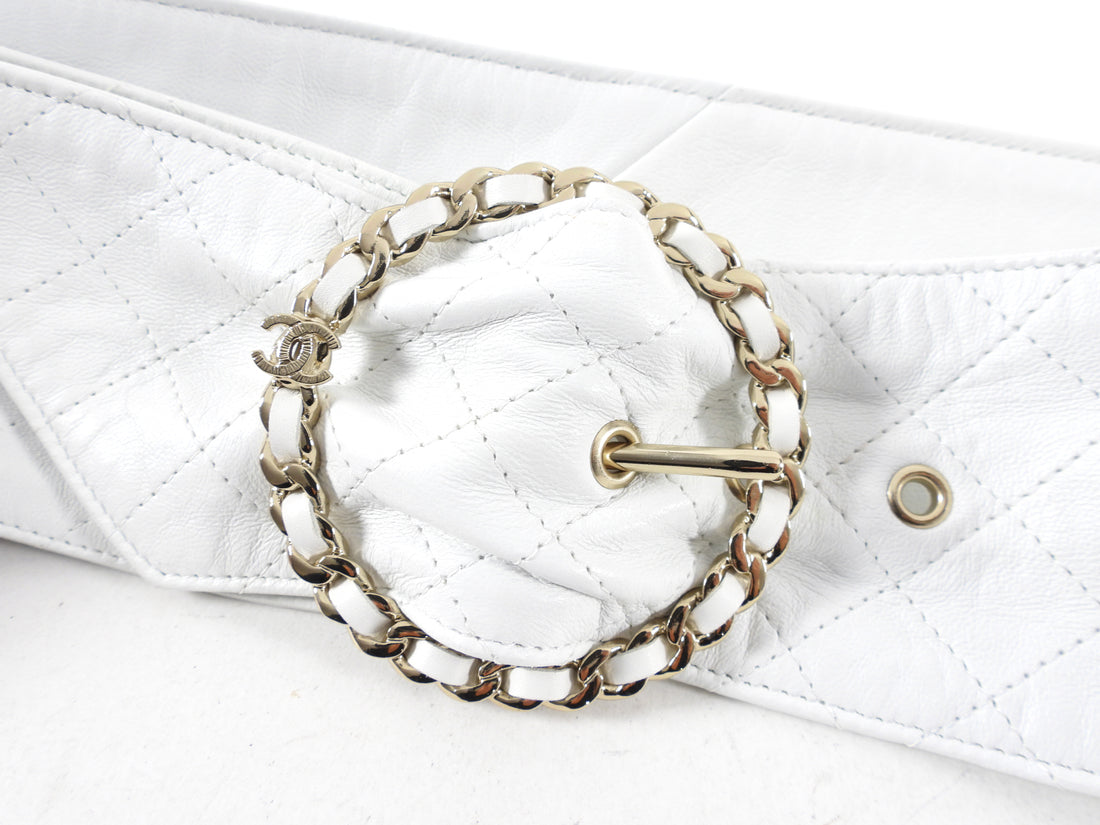Chanel 19K White Quilted Leather Chain Buckle Wide Belt - 28-30”