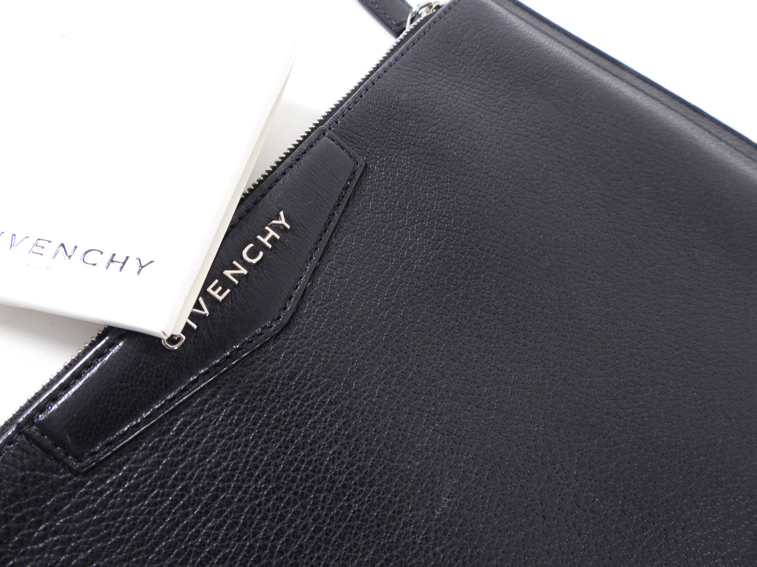 Antigona leather clutch bag Givenchy Black in Leather - 26839347