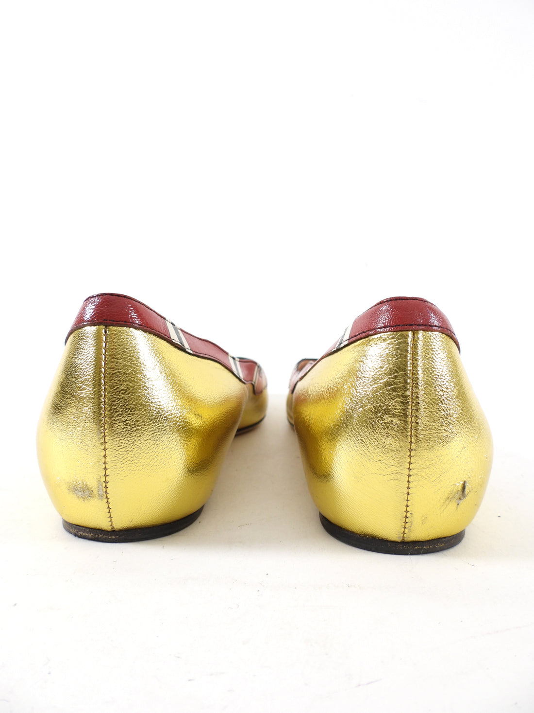 Gucci Gold Metallic Snake Flat Shoes - 38 / 8