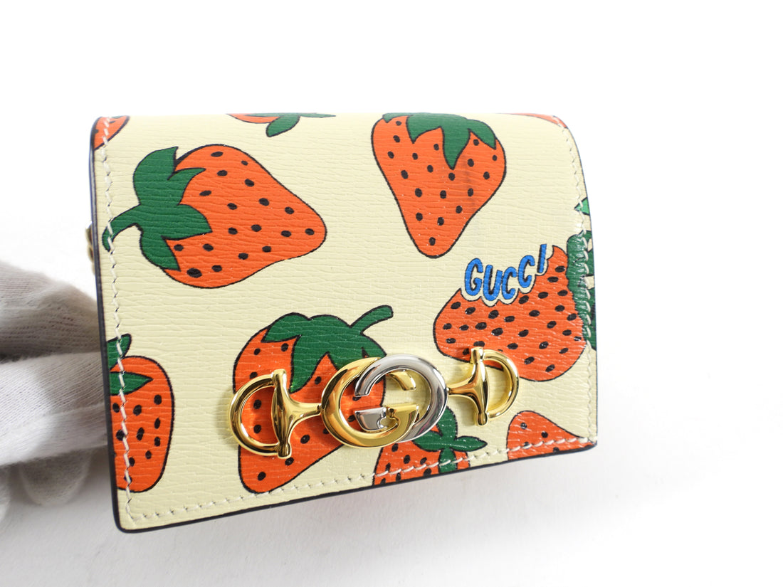 Gucci Zumi Mini Strawberry Wallet with Chain